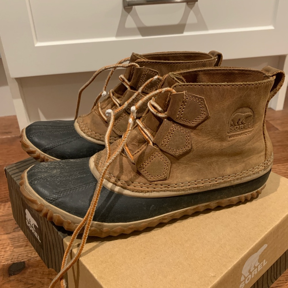 Sorel Out n About boots
